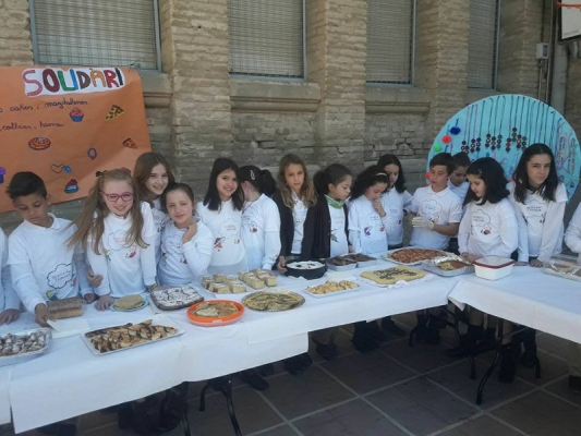 Mercat solidari a càrrec dels nens de les Teresianes de 4rt de primària